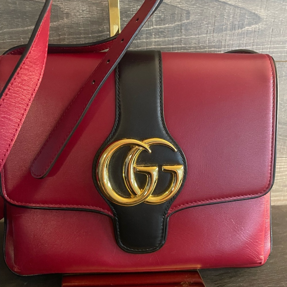 Gucci shoulder bag